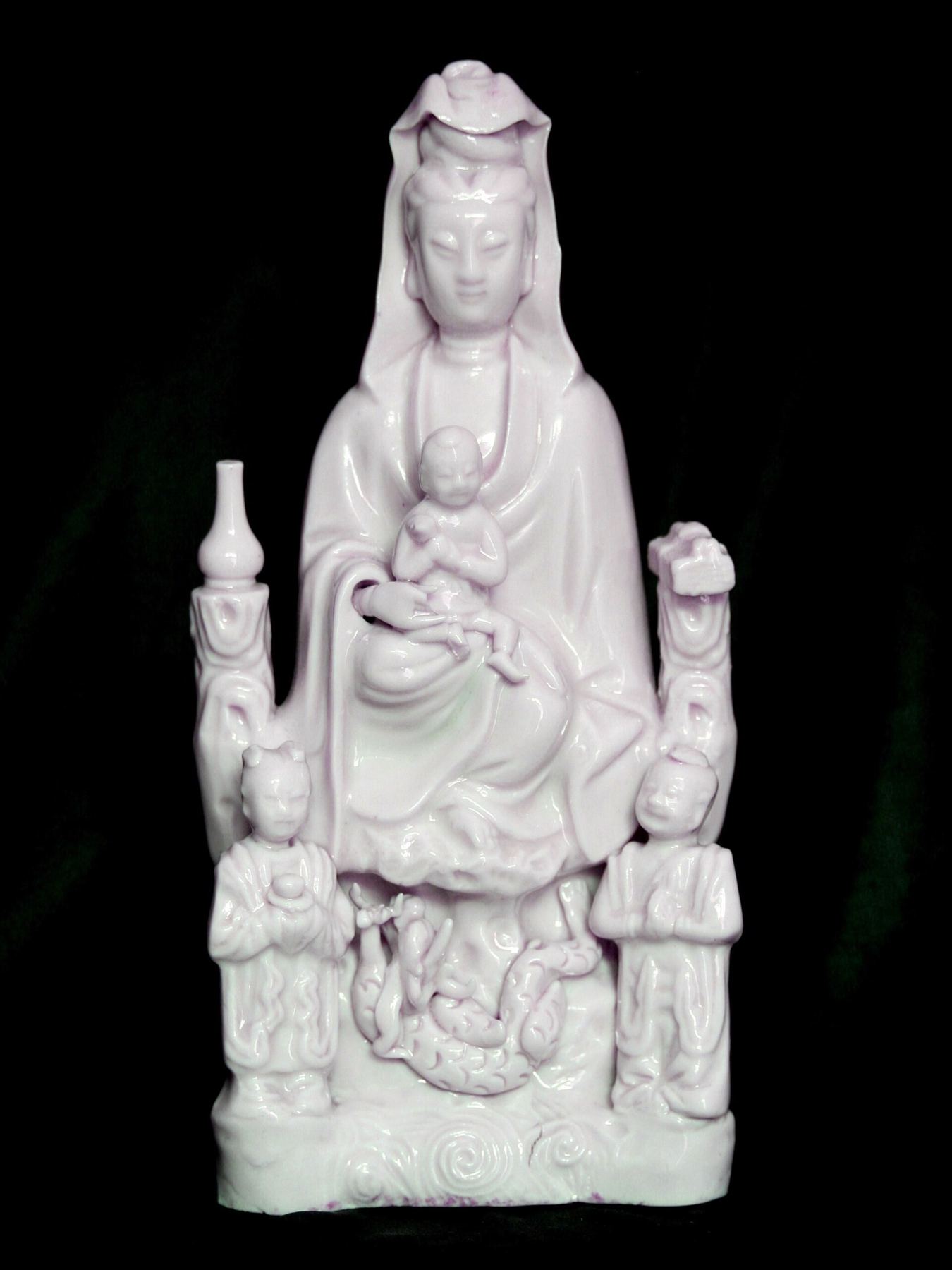 Maria Kannon statue